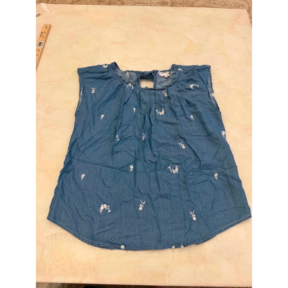 LC Lauren Conrad Blue Chambray Floral Embroidered Sleeveless Blouse Medium